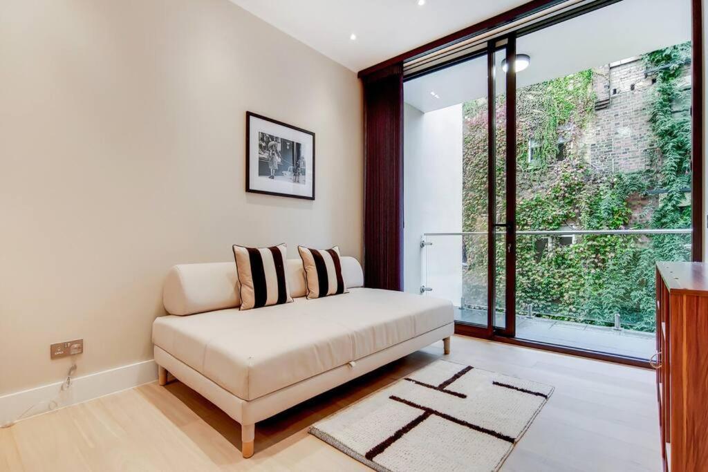 11 Borough Apartments - Bright & Spacious 2-Bed Near London Bridge ภายนอก รูปภาพ